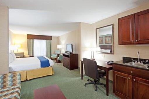 фото отеля Holiday Inn Express Hotel & Suites Meriden