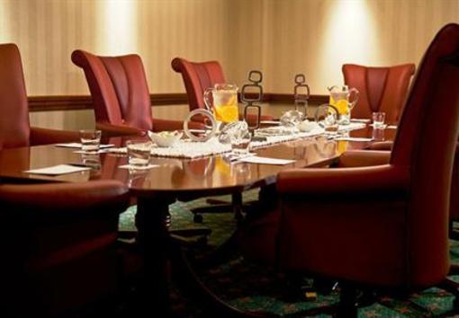 фото отеля Renaissance Charlotte Suites