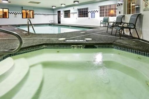 фото отеля Holiday Inn Express Hotel & Suites Jantzen Beach Portland