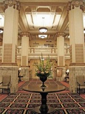 фото отеля Embassy Suites Portland - Downtown