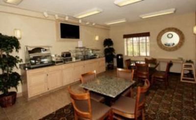 фото отеля BEST WESTERN Macomb Inn