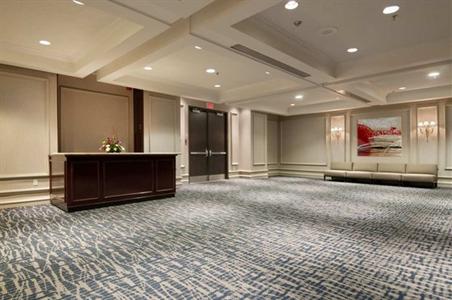 фото отеля Hilton Toronto Airport & Suites
