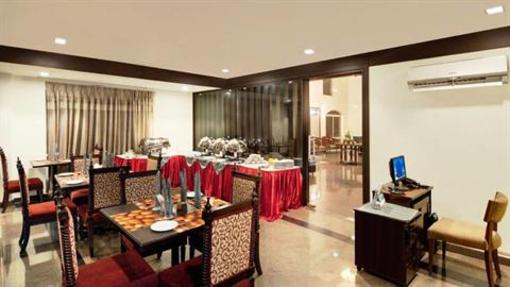 фото отеля The Golden Palms Hotel and Spa