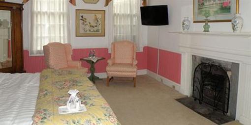 фото отеля Liberty Hall Inn & Brandinis Cusine