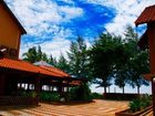 фото отеля Batu Burok Beach Resort
