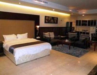 фото отеля Orans Suites 4