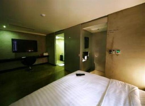 фото отеля CF Hotel
