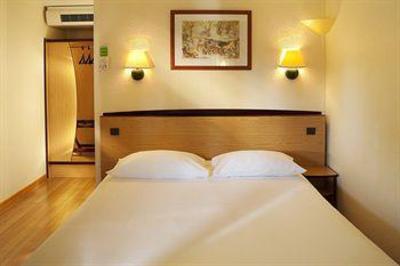 фото отеля Campanile Hotel Bergerac