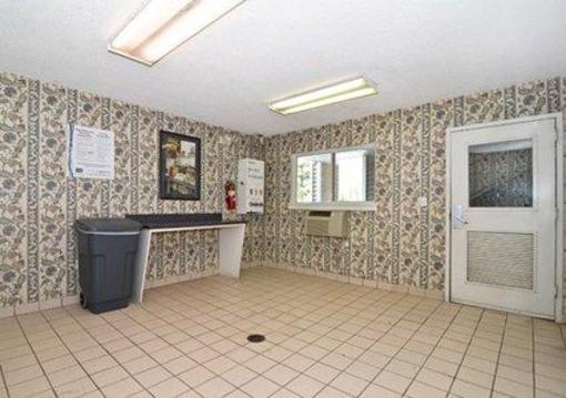 фото отеля Suburban Extended Stay Bartlett