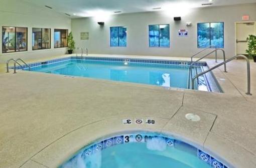 фото отеля Holiday Inn Express Hotel & Suites Muskogee