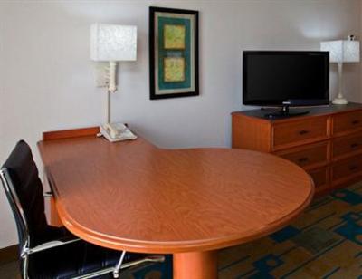 фото отеля La Quinta Inn and Suites Greensboro