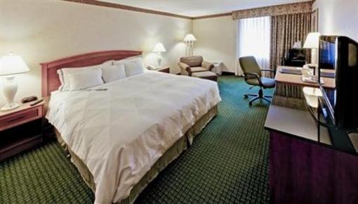 фото отеля Radisson Hotel Rochester Airport