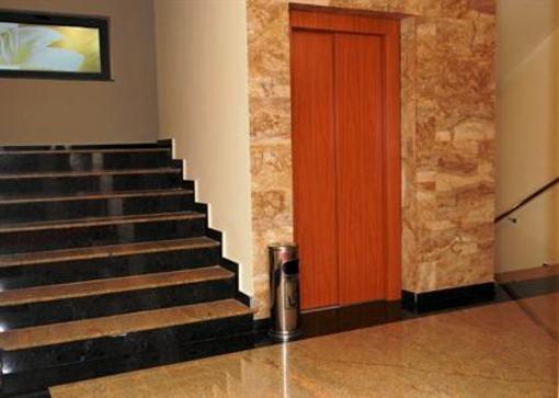 фото отеля Yaky Center Hotel Pitesti