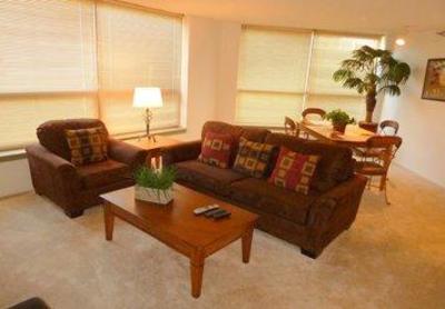 фото отеля Manilow Suites Presidential Towers Chicago