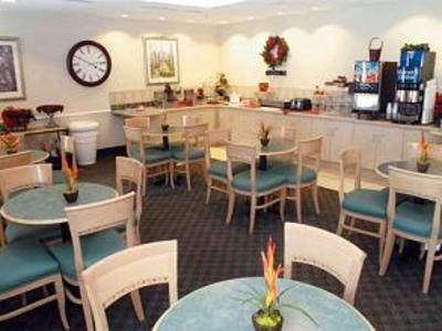 фото отеля La Quinta Inn & Suites Fort Myers Airport