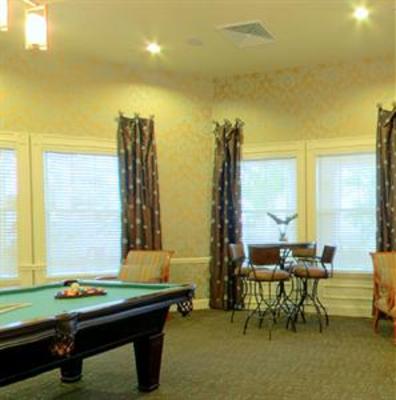фото отеля Victoria Park Resort Davenport Loughman