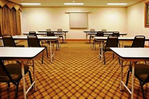фото отеля Holiday Inn Express Hotel & Suites Elkhart-South