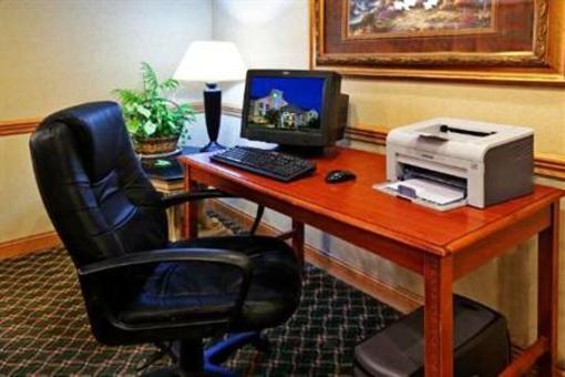 фото отеля Holiday Inn Express Hotel & Suites Elkhart-South