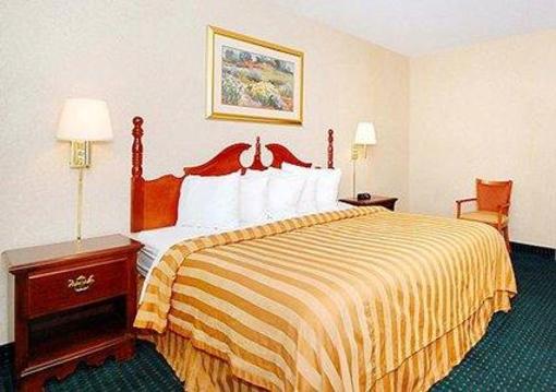 фото отеля Quality Inn Philadelphia Airport