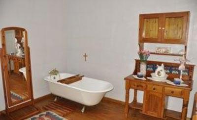 фото отеля Cranes Nest Guesthouse @ 212 Pretoria