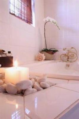 фото отеля Point B Guest House