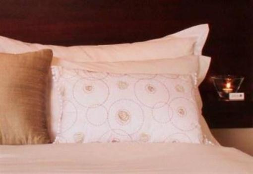 фото отеля Point B Guest House