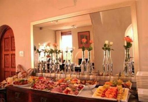 фото отеля Point B Guest House