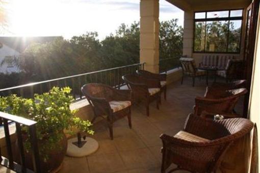 фото отеля 1 On Queens Boutique Guest House