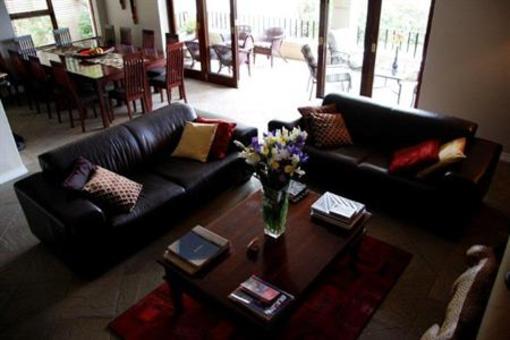 фото отеля 1 On Queens Boutique Guest House