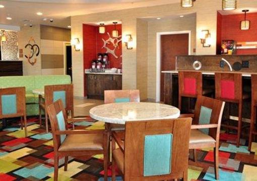 фото отеля Comfort Suites Natchitoches
