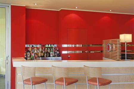 фото отеля Holiday Inn Express Langhe Cherasco