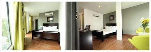 фото отеля Crossroads Hotel