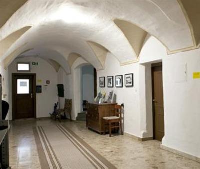 фото отеля Romedihof Backpacker Hostel