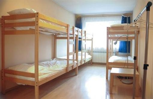 фото отеля Lawica Hostel