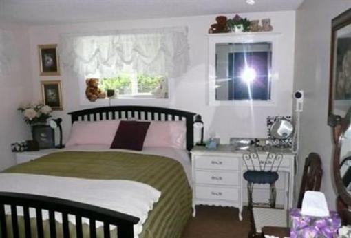 фото отеля River Road Bed & Breakfast