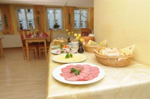 фото отеля Hirsch Garni Hotel Fulda
