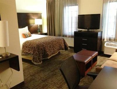 фото отеля Staybridge Suites Lincoln Northeast