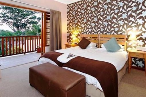 фото отеля Lodge on Main Guest House and Conference Centre