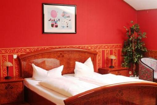 фото отеля Turmhotel Weserblick Garni