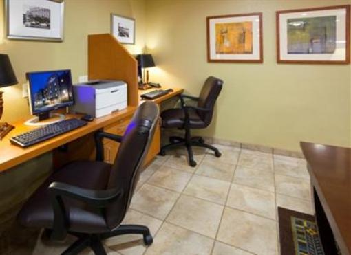 фото отеля Candlewood Suites La Crosse