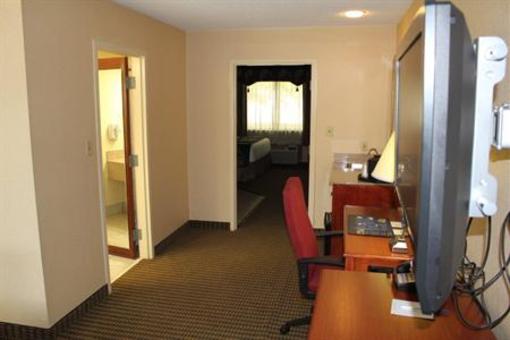 фото отеля BEST WESTERN Plus Celebration Inn & Suites