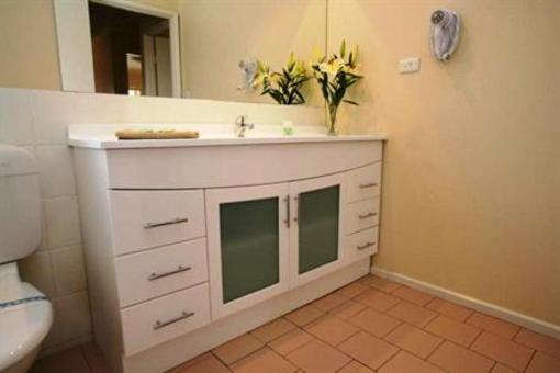 фото отеля Elphin Villas - Motel, Serviced Apartments & Villas