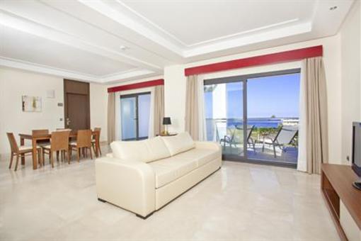 фото отеля Fuerte Estepona Suites