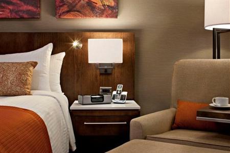 фото отеля Delta Calgary South