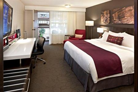 фото отеля Delta Calgary South
