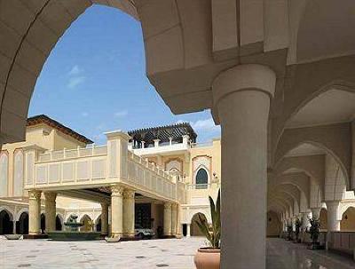 фото отеля Shangri-La Hotel, Qaryat Al Beri, Abu Dhabi
