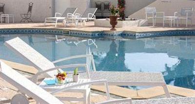фото отеля L'Ile De La Lagune Hotel Saint-Cyprien