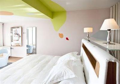 фото отеля L'Ile De La Lagune Hotel Saint-Cyprien
