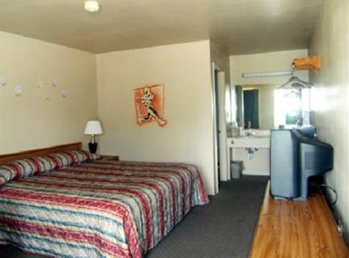 фото отеля All Star Inn Bunkie