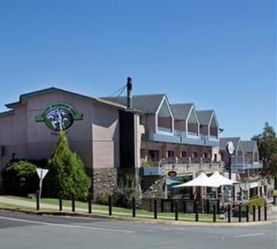 фото отеля Banjo Paterson Inn